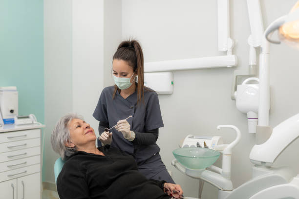 Best Emergency Tooth Extraction in Glenville, CT