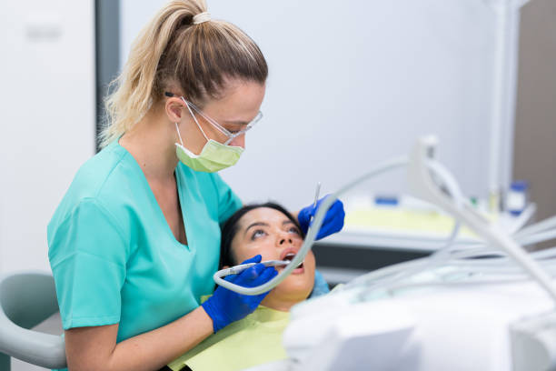 Best Emergency Tooth Extraction in Glenville, CT